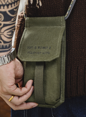 马登工装美式复古斜挎包迷你手机小包军绿色通勤帆布包挎包男款