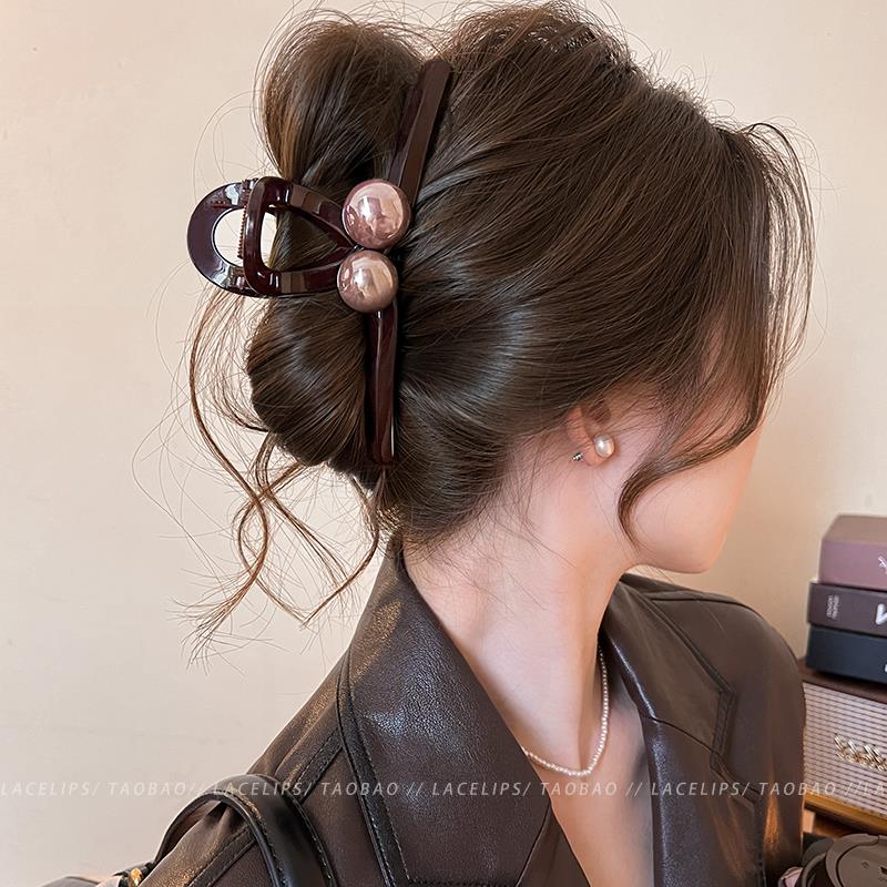 秋冬高级感珍珠抓夹大号鲨鱼夹发夹女2024新款后脑勺盘发夹子发饰
