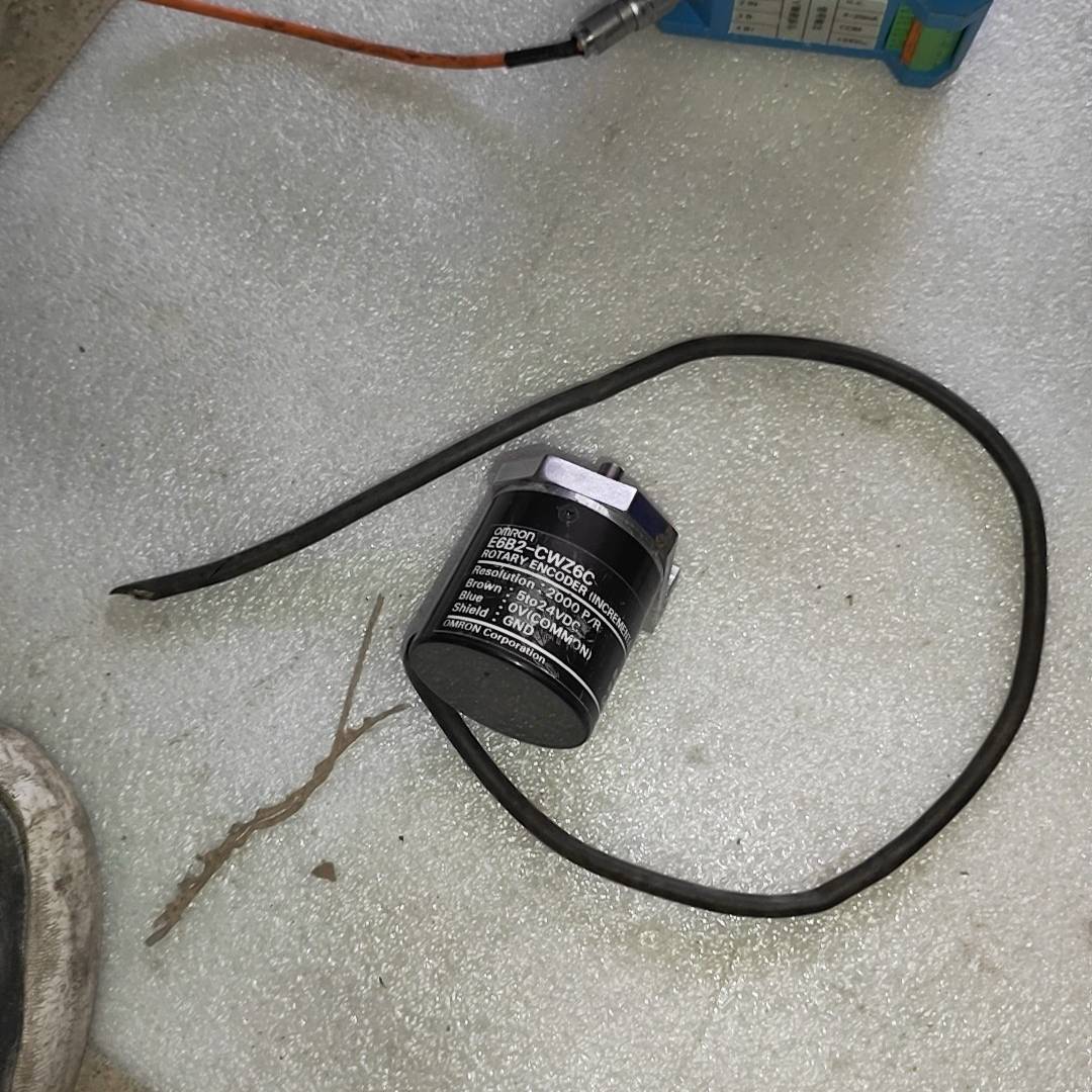 {议价}欧姆龙编码器，E6B2-CWZ6C，实物拍摄，成