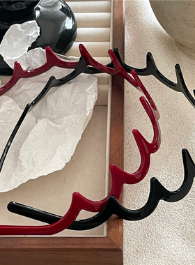 韩版日常大齿洗脸波浪发箍新款 时尚简约黑色红色亚克力压发头箍