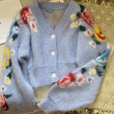 2025新款重工花朵撞色V领针织衫