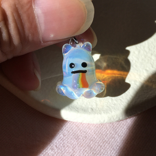 吐彩虹的喵喵创意小众项链小幽灵吊坠个性饰品纯手工生日礼物