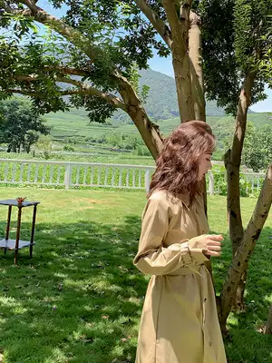 Deng Liulian spring 2021 popular khaki windbreaker women's long coat coat coat British style little man