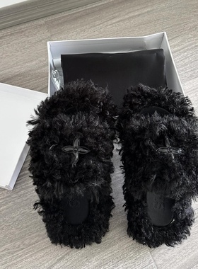 2025年吴宣仪十字架荒野黑乌云毛毛拖鞋女外穿厚底增高一字拖鞋女