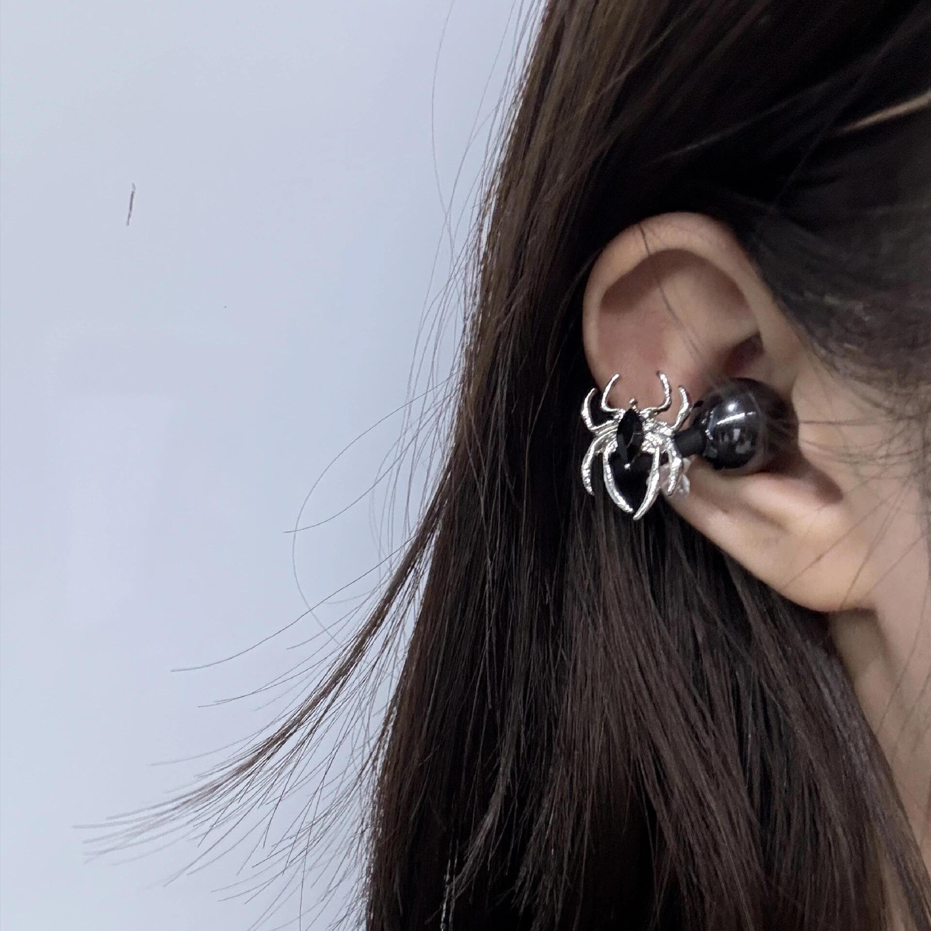 适用于freeclip2耳机钻扣蜘蛛模型耳夹扣小众设计高级感耳饰配饰