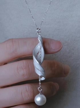 【扭纹珍珠】小众设计简约银色花丝清冷感项链通勤百搭高级感颈饰