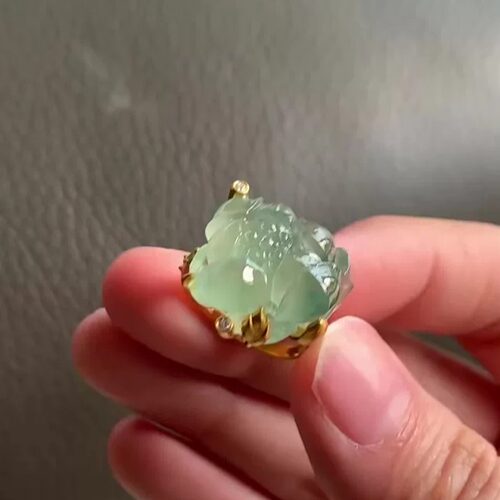 国风金色边立体莲花戒指通透浅绿色雕件复古旗袍氛围感指环女士