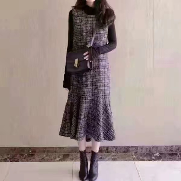2025秋冬简约设计高领修身打底+粗花呢背带连衣裙两件套装女潮