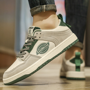男鞋2025新款冬季休闲板鞋小众高级感潮牌青少年运动软底小白潮鞋