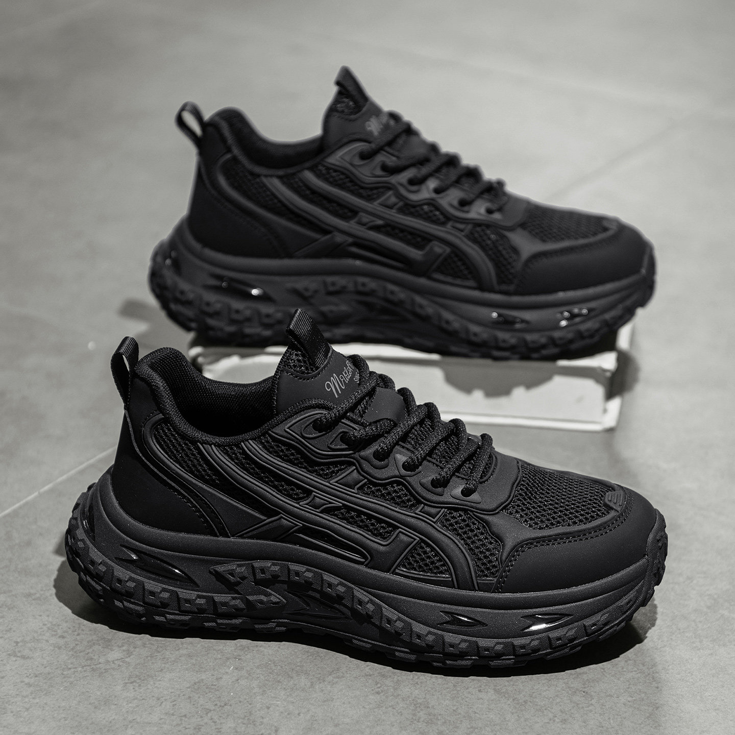 老爹鞋男款2026春季新款轻便减震软底跑步运动鞋厚底增高休闲男鞋