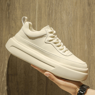 板鞋男款2026新款春季潮牌百搭增高运动巨好看轻奢爆款休闲小白鞋