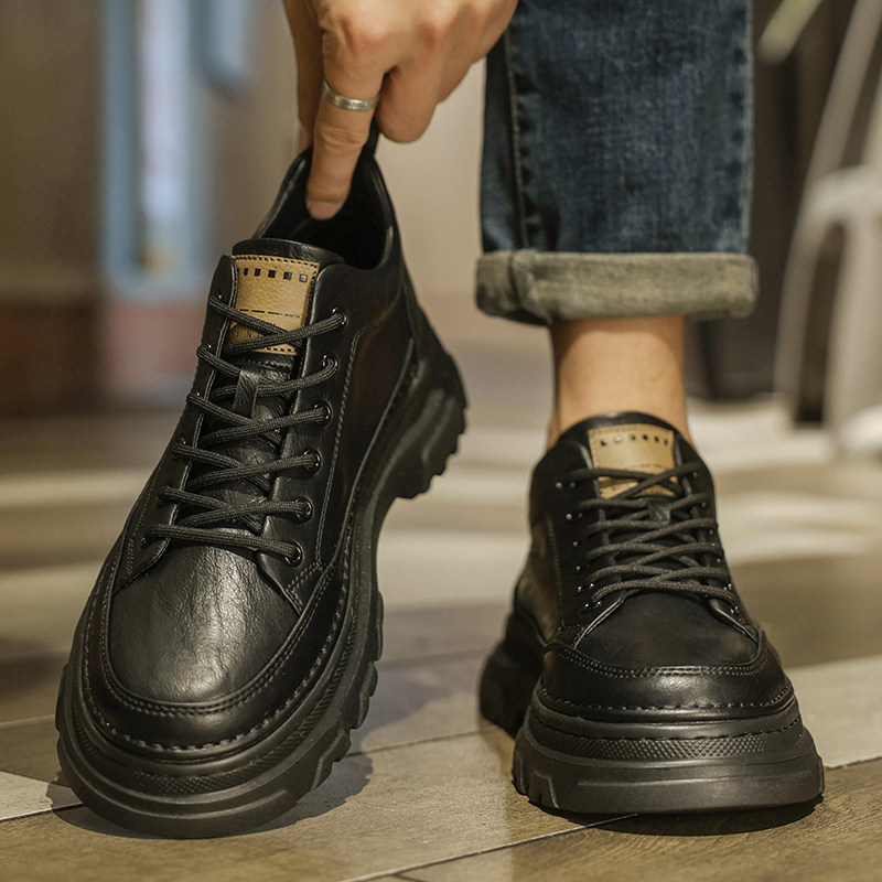 真皮男鞋冬季全黑软底公务鞋年轻人运动休闲舒适上班工作德比皮鞋