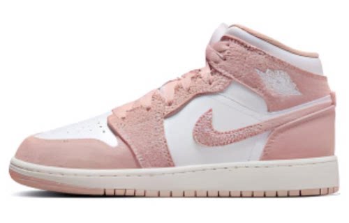Jordan Air Jordan 1 皮革 圆头系带 防滑耐磨 板鞋FN7432-161