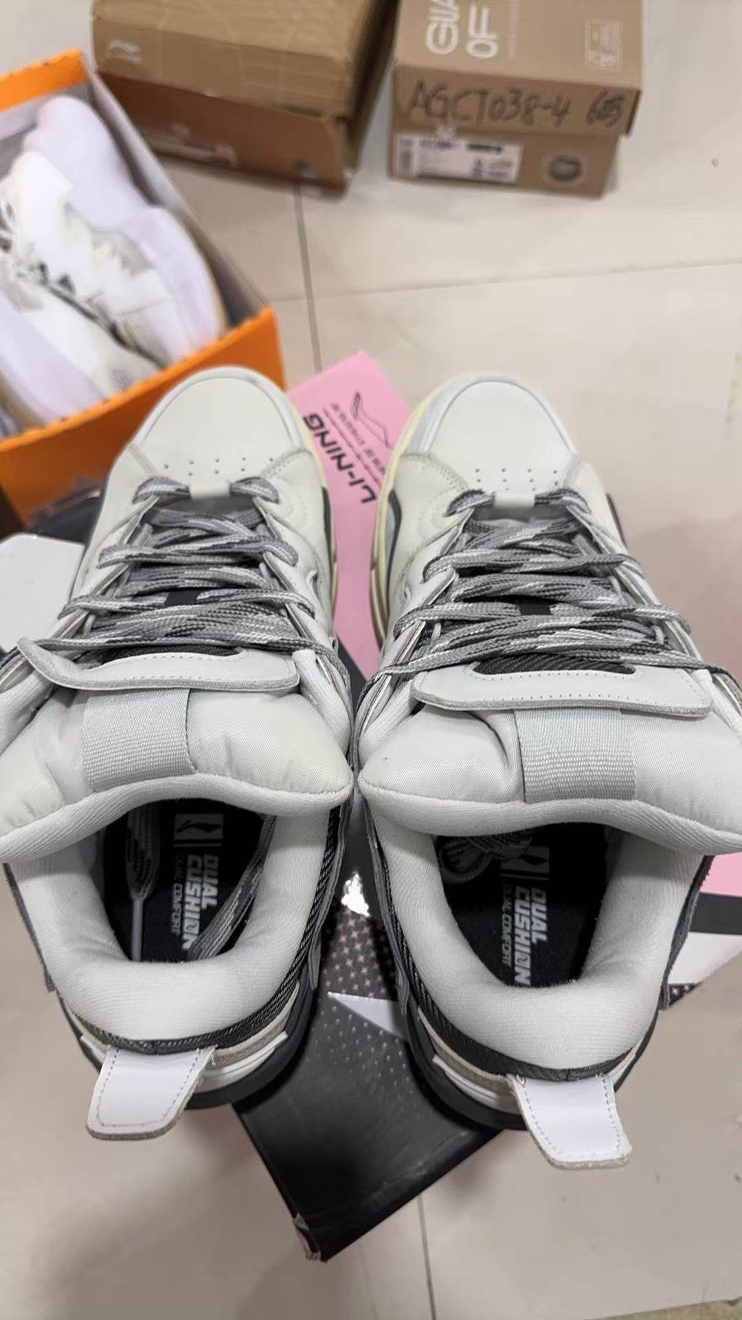 李宁 惟吾 Golden轻便回弹 板鞋  AECS073-1 key仓库实拍