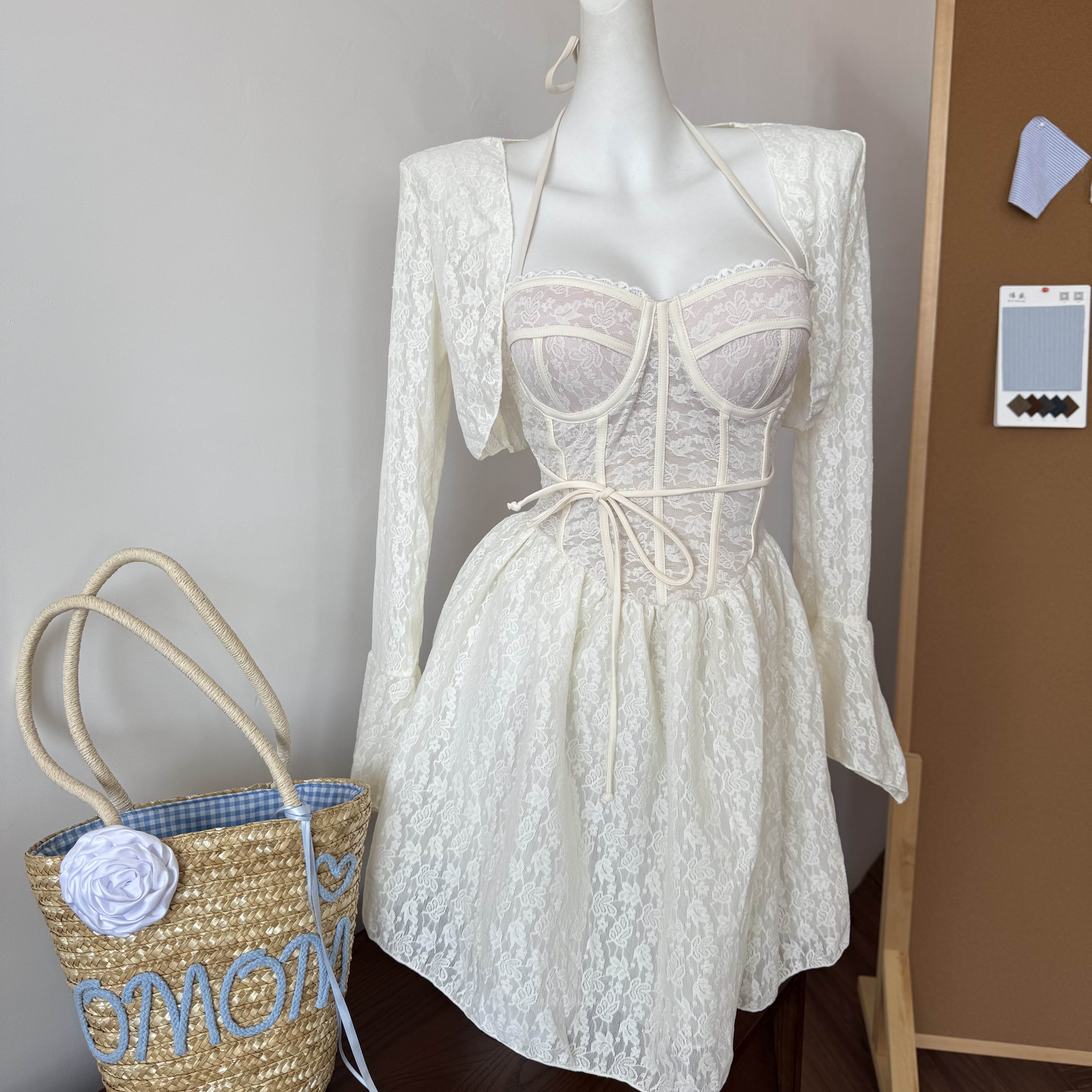 纯欲蕾丝提花挂脖式裙式泳衣收腰显瘦带罩衫海边温泉度假泳装5134