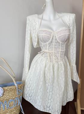 纯欲蕾丝提花挂脖式裙式泳衣收腰显瘦带罩衫海边温泉度假泳装5134