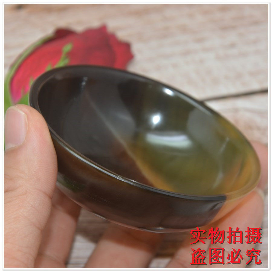吴依霖刮痧牛角圆形板片按摩神器