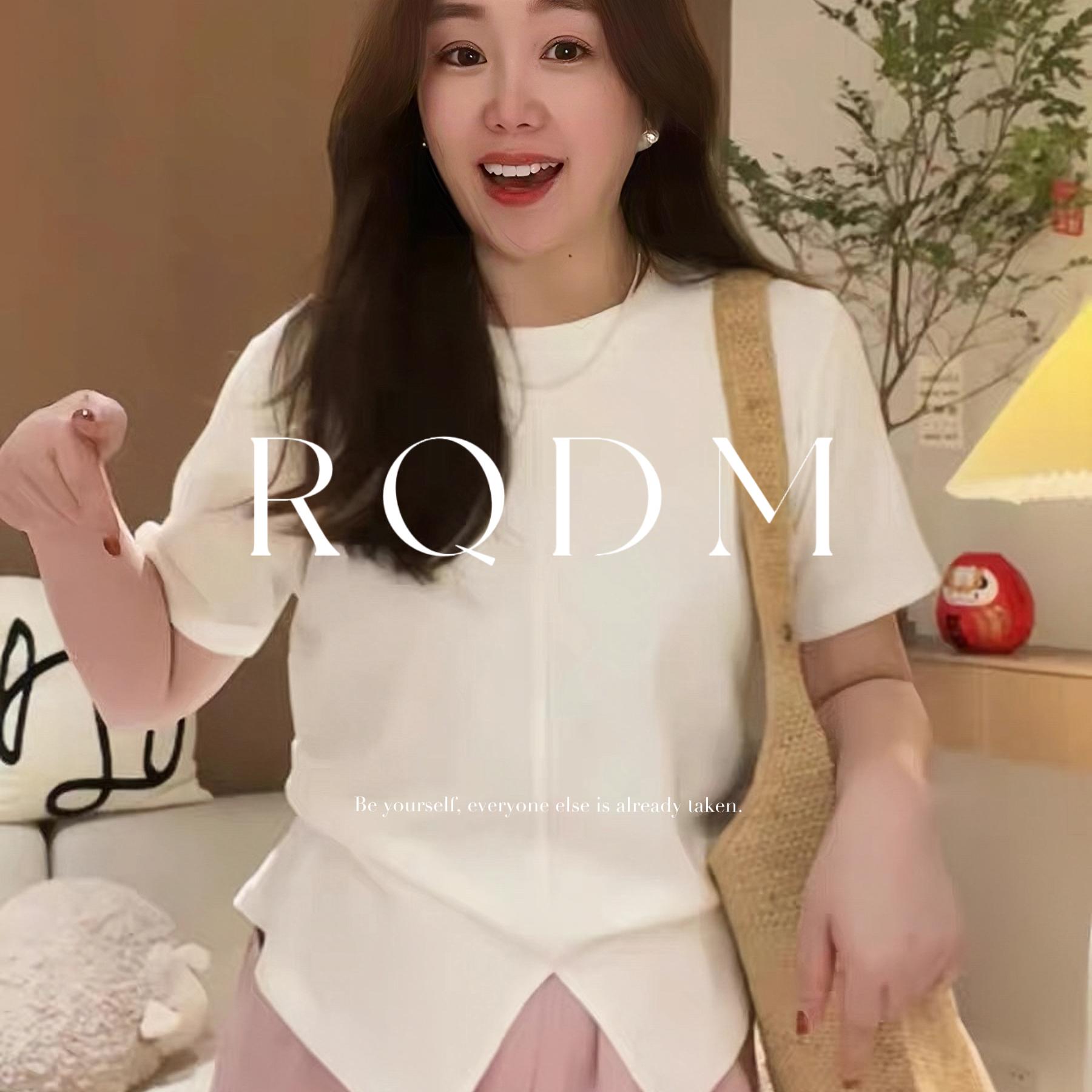 开叉显瘦纯色正肩短袖T恤上衣女