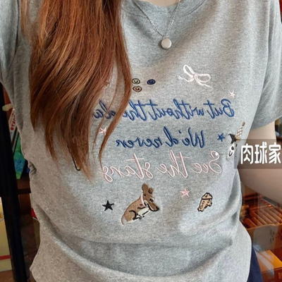 字母刺绣收腰显瘦正肩短袖T恤女