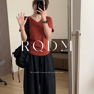 胖妹妹下摆弧形收腰显瘦V领正肩短袖 大码 夏季 女装 T恤上衣 2025新款