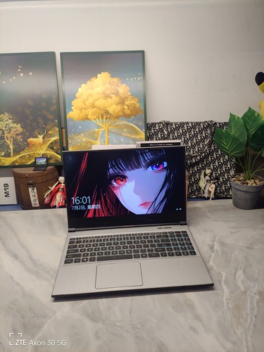 二手机械革命Z2 Air游戏本 15.5寸大屏 i7六核，4G独显 16G内存