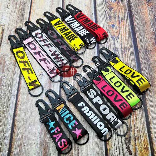 潮牌绣花字母钥匙扣裤头鹰嘴扣