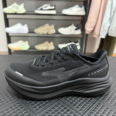 鸿星尔克男子防滑耐磨透气跑步鞋