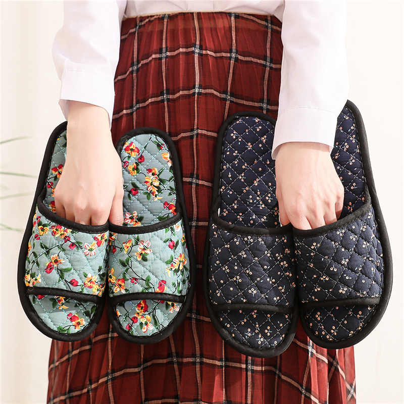 小碎花情侣木地板地砖冬季拖鞋