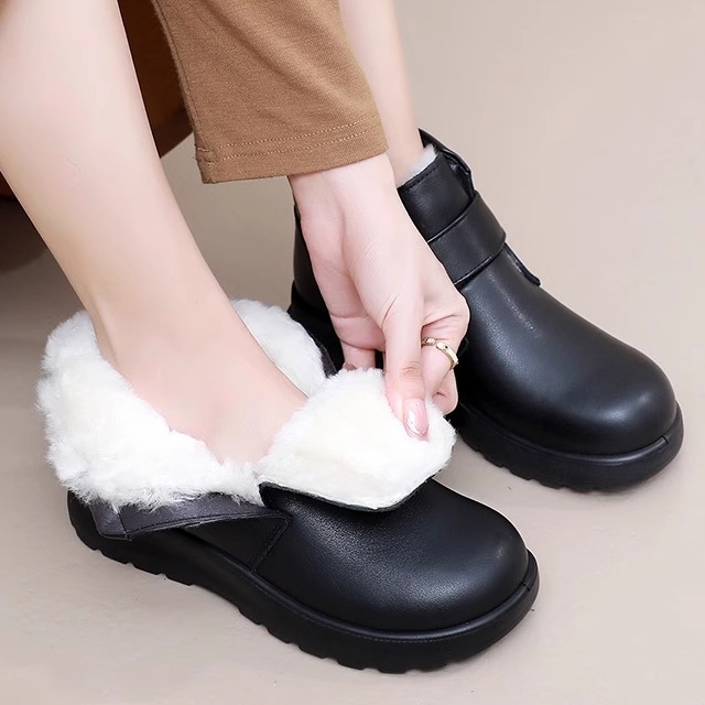 冬新款中老年妈妈羊毛棉靴棉鞋软底软面加厚保暖女靴加宽短靴女鞋
