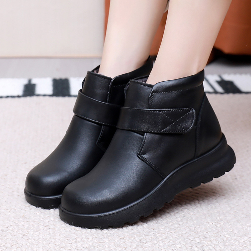 冬加厚绒毛中老年妈妈短靴宽松圆头棉鞋真皮软底软面奶奶皮棉鞋