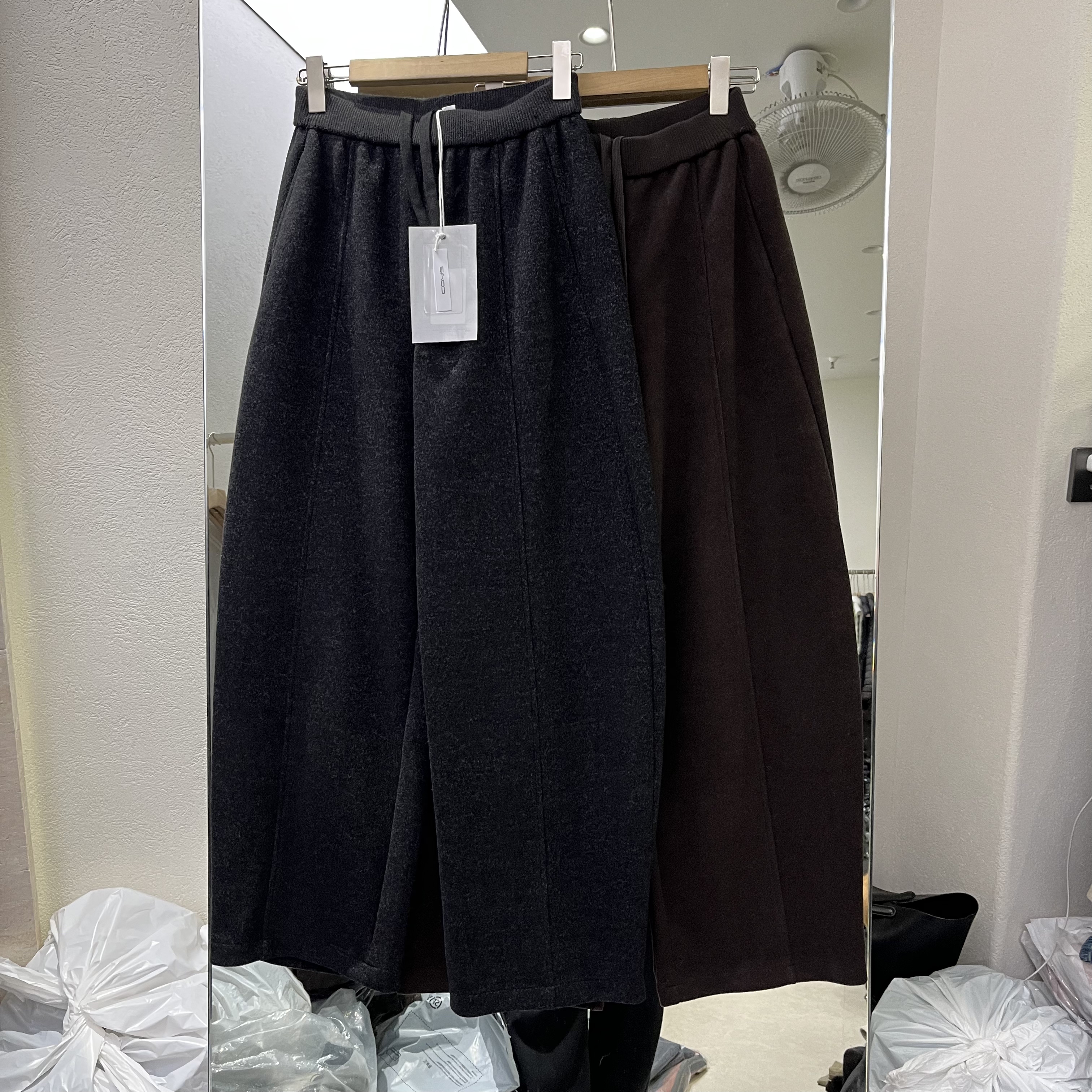 实体店同款2026秋冬新款女士松紧腰绑带羊毛呢弯刀阔腿裤时尚长裤