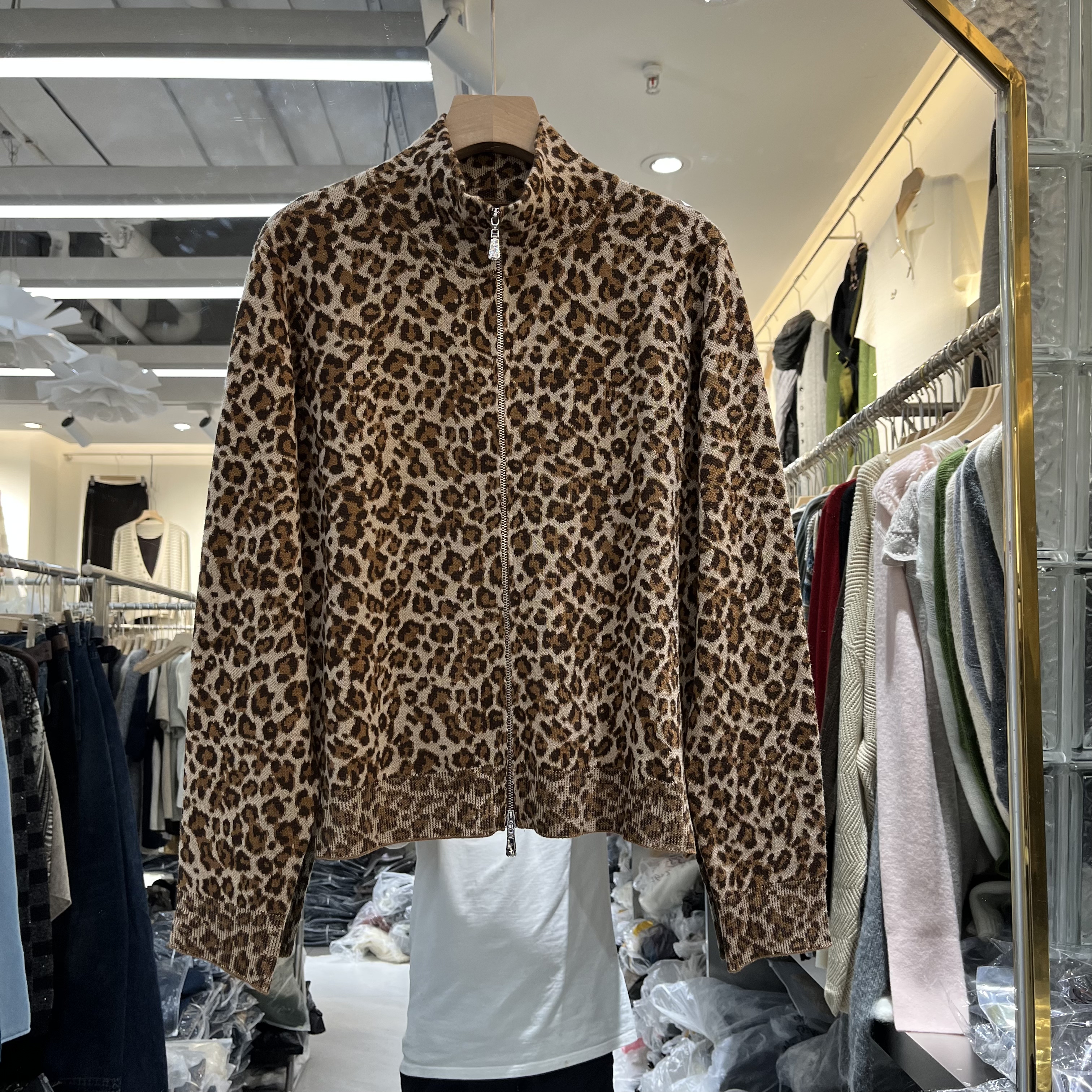 实体店同款2026早秋新款女士立领豹纹拼色细羊毛长袖欧货时尚针织