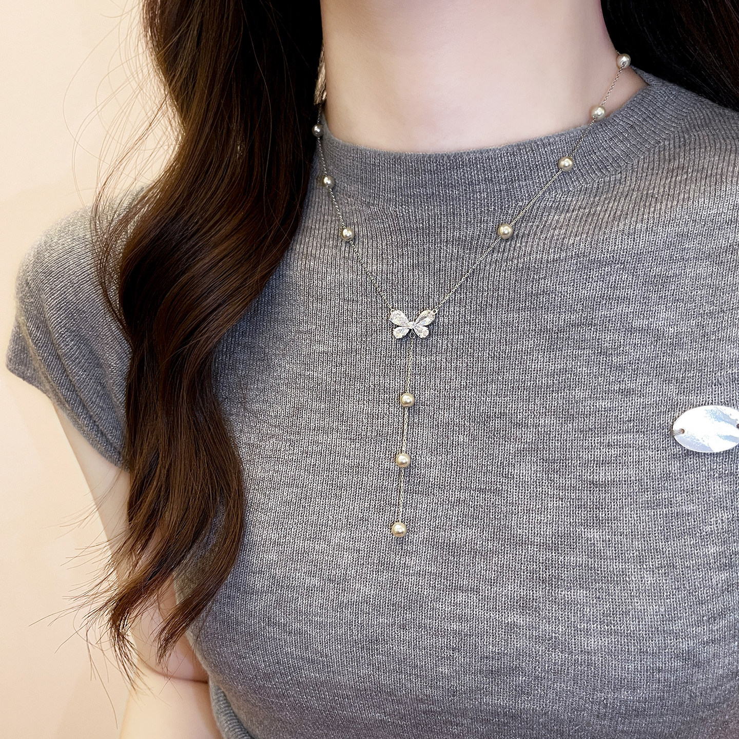 满天星蝴蝶珍珠吊坠长项链女款2026新款高级感轻奢小众配饰锁骨链
