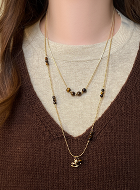 双层叠戴金色小马吊坠虎眼石项链