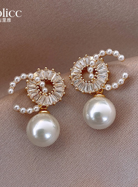 轻奢双C珍珠耳饰女小众设计感耳环2025年新款爆款耳钉925银针耳坠