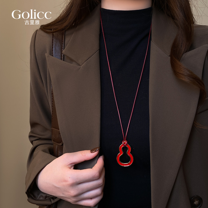 红色镂空葫芦吊坠皮绳长项链配饰