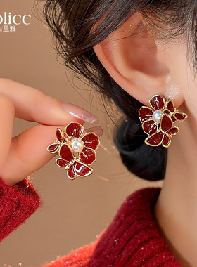 高级感本命年红色大花瓣珍珠耳钉女2026新款爆款耳环小众喜庆耳饰