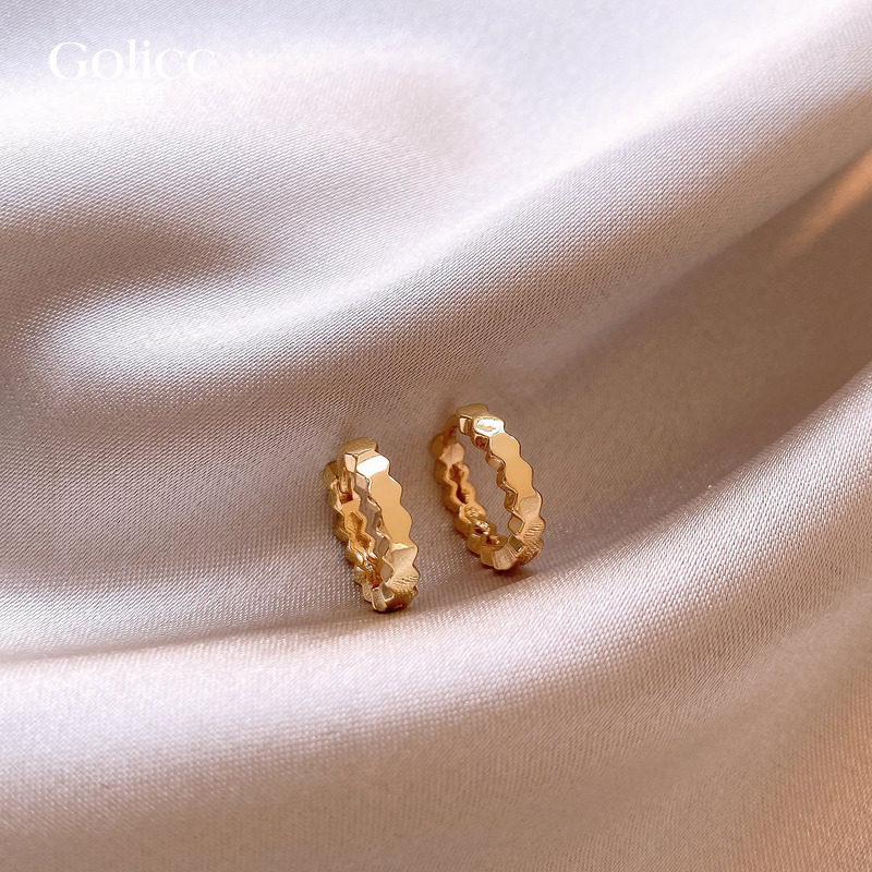 金色棱形圈圈耳环高级感气质耳圈