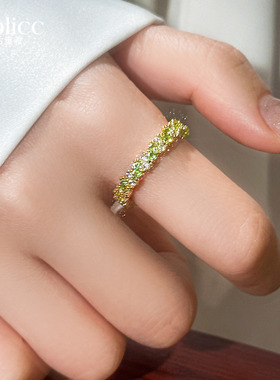 金色满钻戒指装饰尾戒轻奢高级感