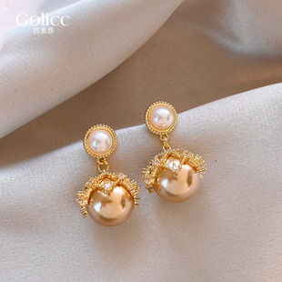 古里雅金色珍珠耳坠耳环女轻奢高级感气质大气耳钉适合冬天的耳饰