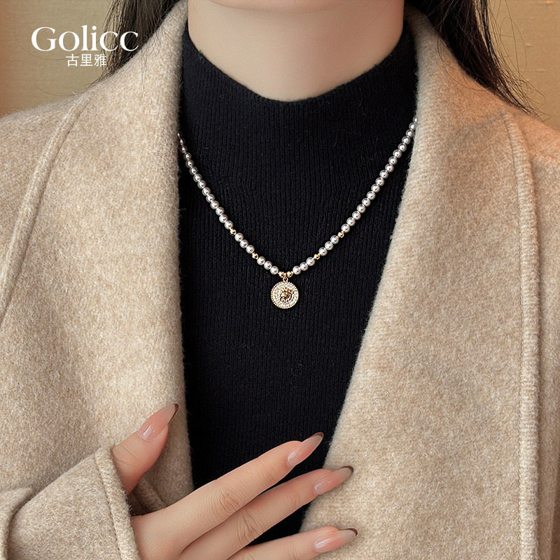 珍珠串珠圆牌吊坠项链轻奢小众