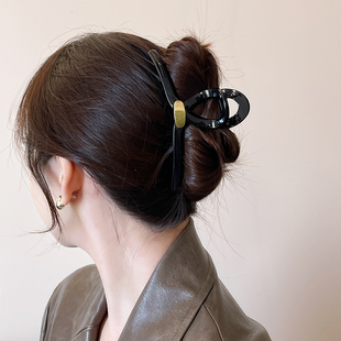 许妍同款黑色抓夹鲨鱼夹女高级感2025新款高端发饰后脑勺发夹头饰