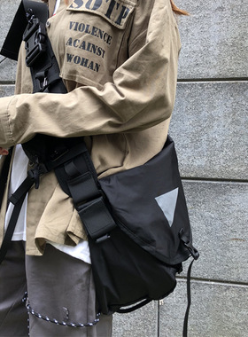 韩国2019新款春季raucohouse街头原宿潮牌斜挎包机能包单肩包ins