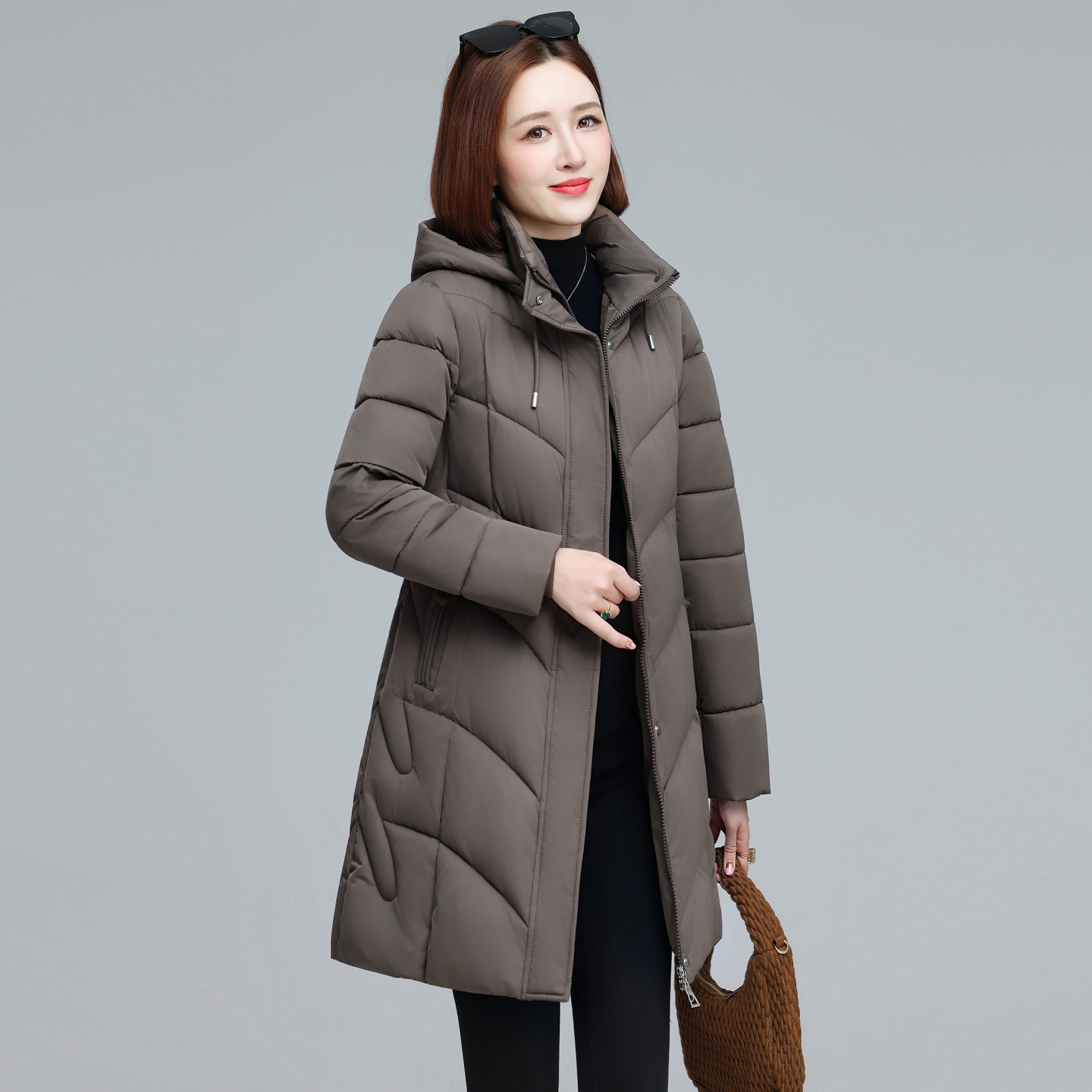 冬装中老年羽绒棉服修身中长款加肥加大码200斤妈妈加厚棉衣外套