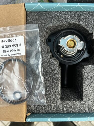 jeep大切诺基牧马人Jk3.03.6节温器总成全铝进口国产82度节温器