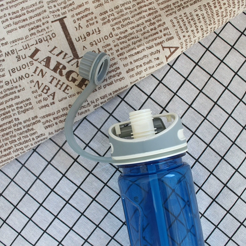 Складной детский стакан для воды со стаканом, вместительный и большой универсальный летний чайник, защита при падении, 600 мл