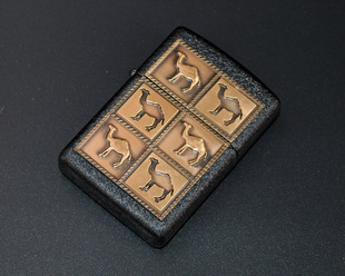 收藏 原装 绝版 Zippo芝宝打火机 1995年左右黑裂铜贴章六骆驼 正品