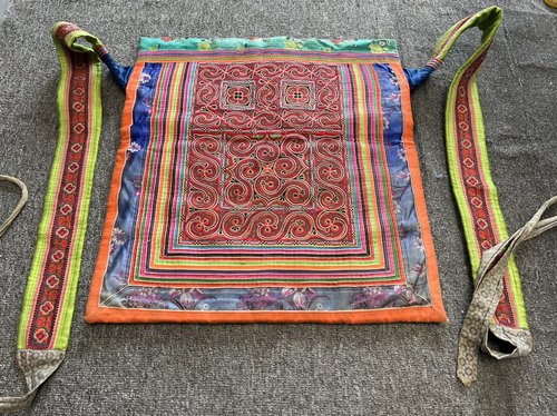 特色手工艺品苗绣纯手工刺绣老绣片手工织布土布原装老背带A065