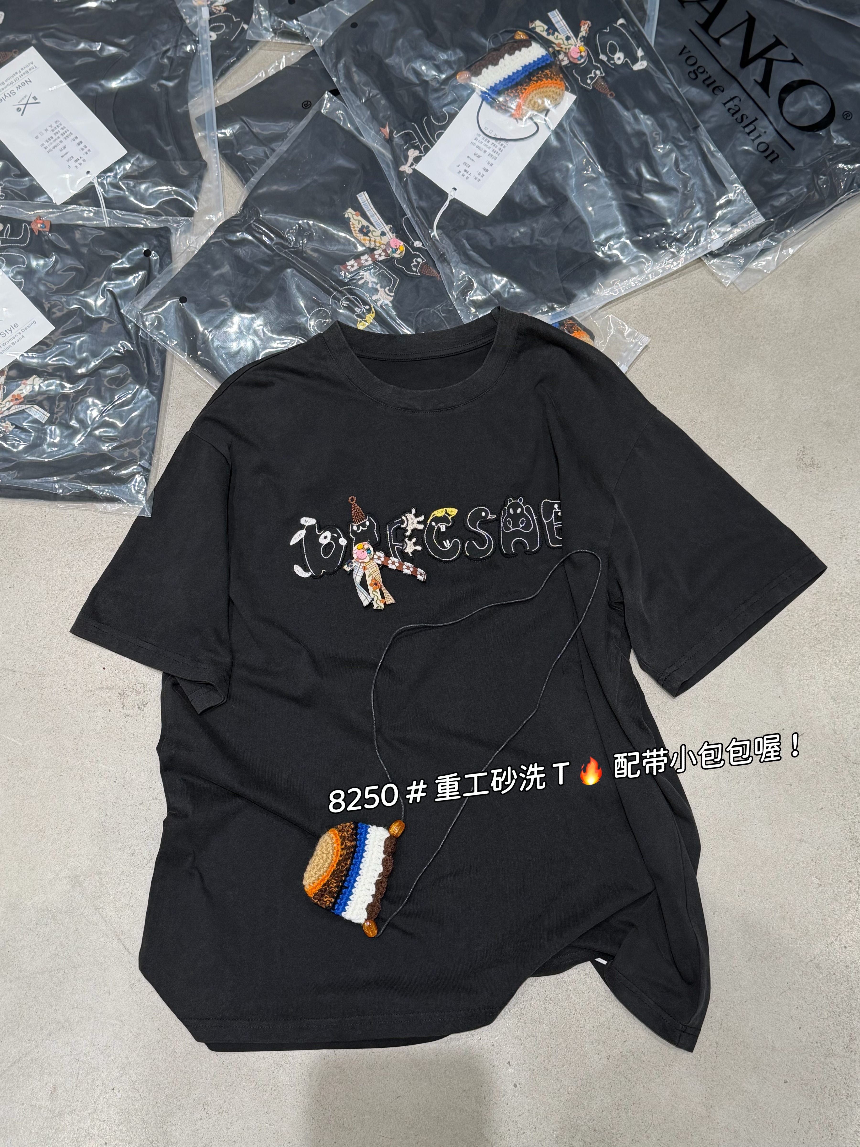 短袖T恤廓形刺绣字母贴布上衣女