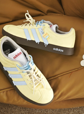 球鞋定制 Adidas/阿迪达斯 VL COURT 海盐小熊芭蕾风德训女子板鞋